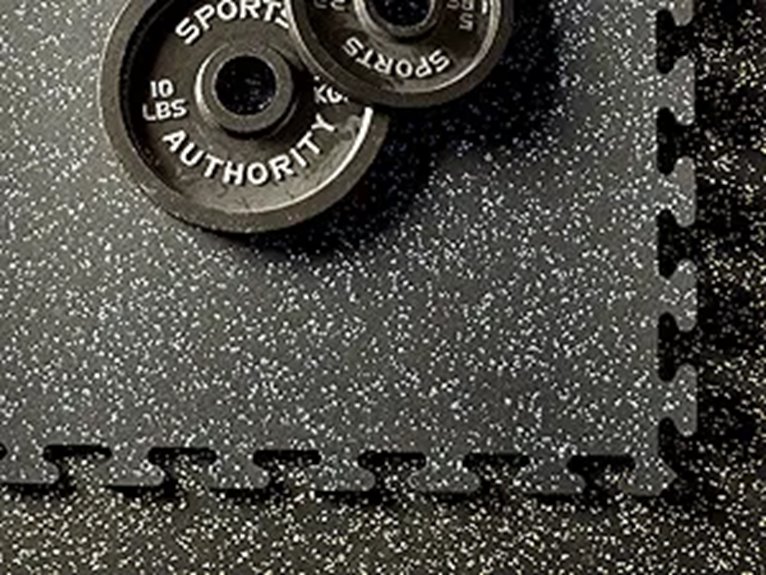 Heavy Duty Rubber Flooring Interlocking Tiles 4-Piece Set